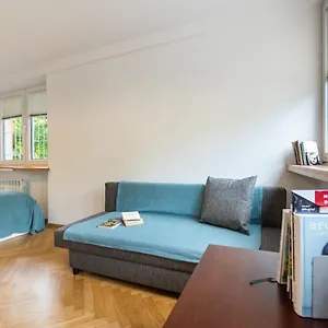 https://royal-route-marvelous-apartment.warsawhotelspoland.com